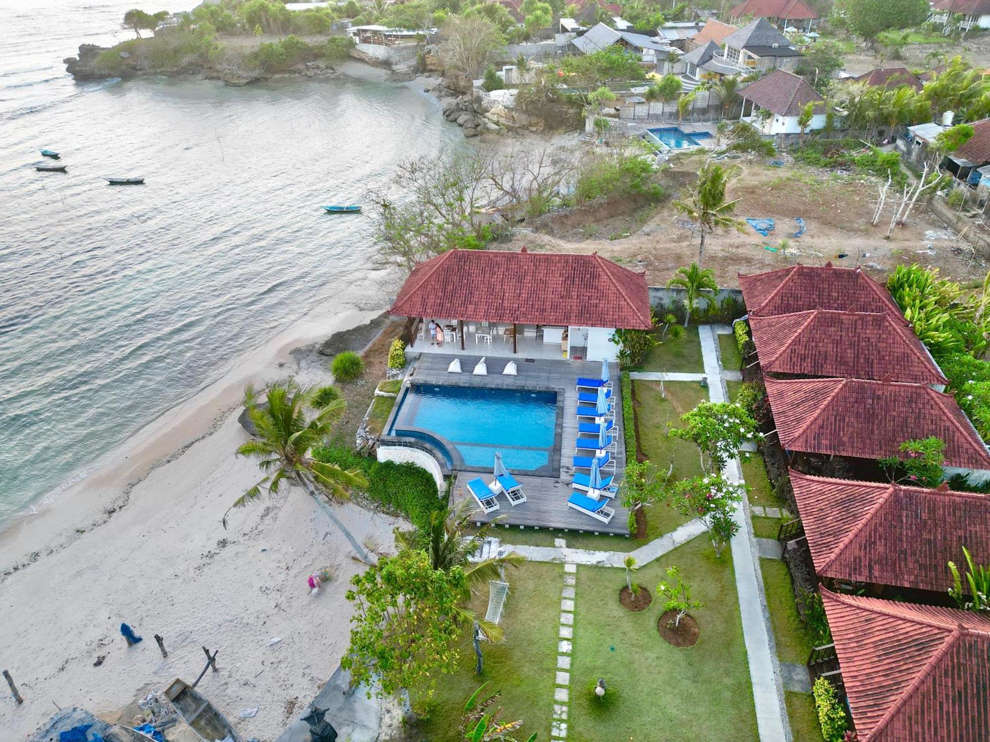 Lembongan Seaview Hotel Exterior photo