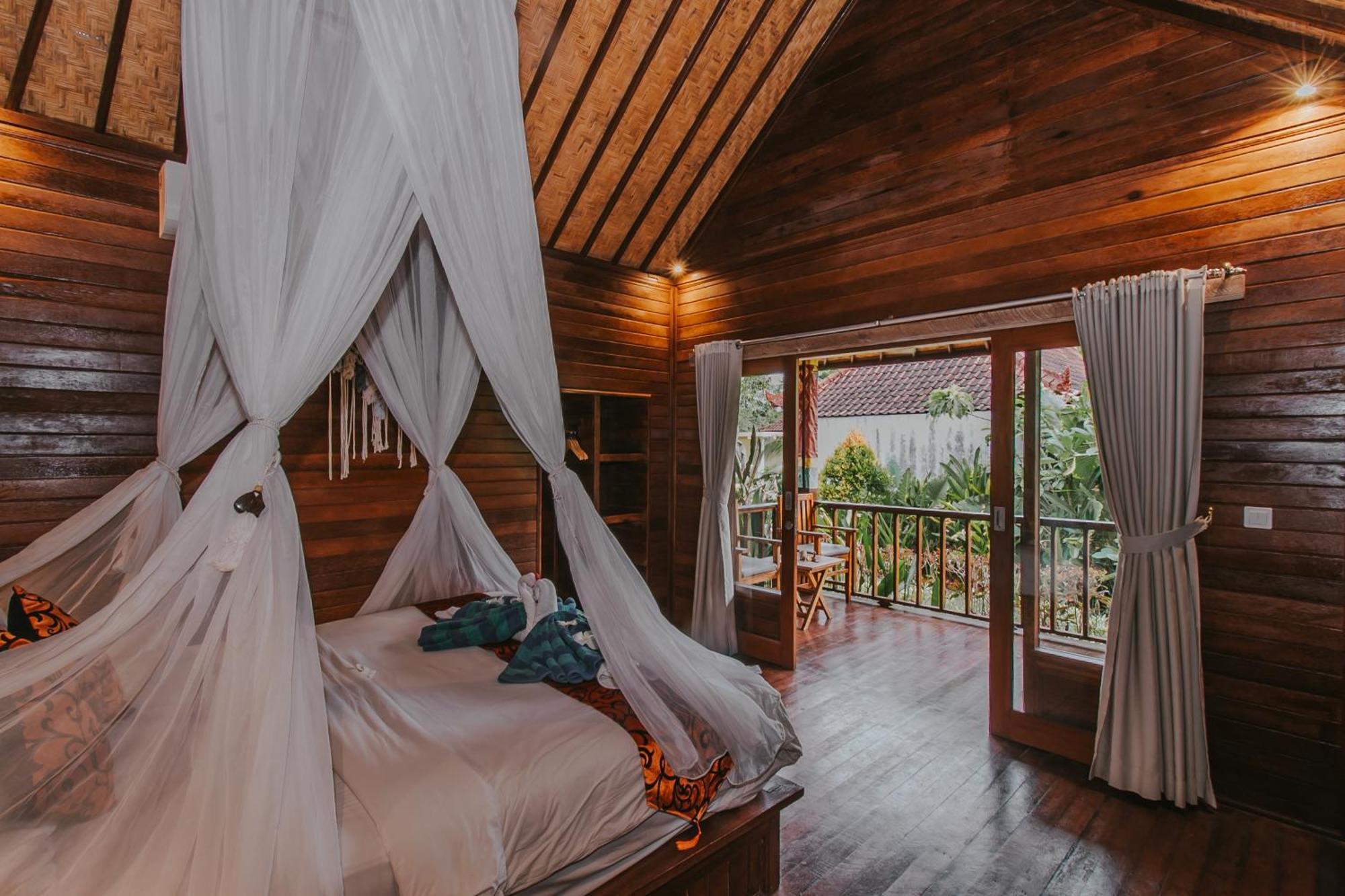 Lembongan Seaview Hotel Exterior photo