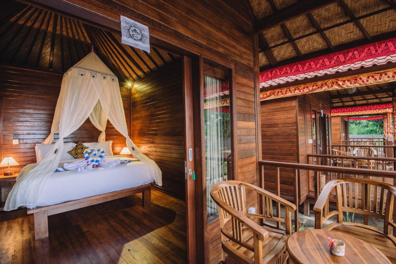 Lembongan Seaview Hotel Exterior photo